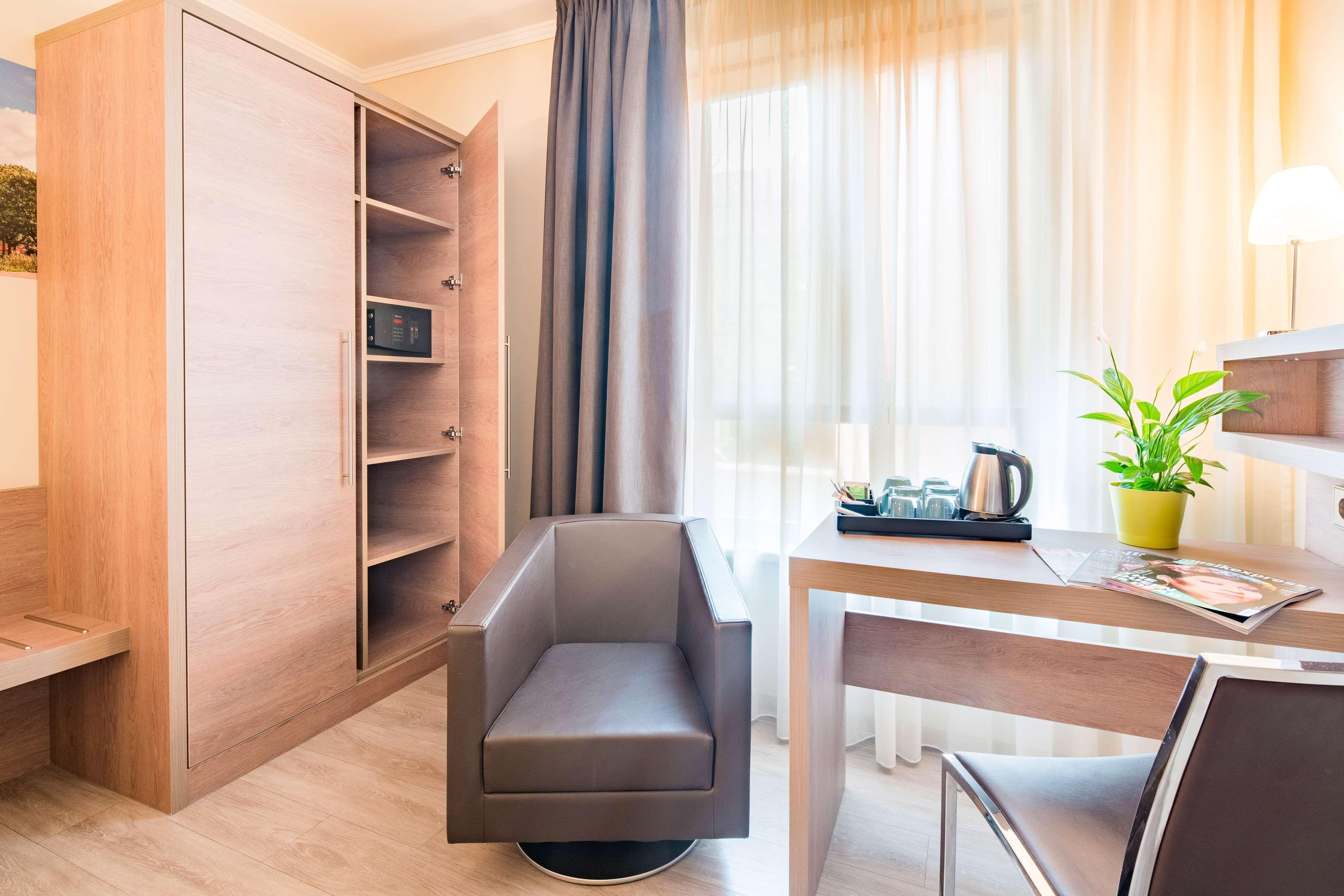 Best Western Hotel Kantstrasse Берлин Экстерьер фото