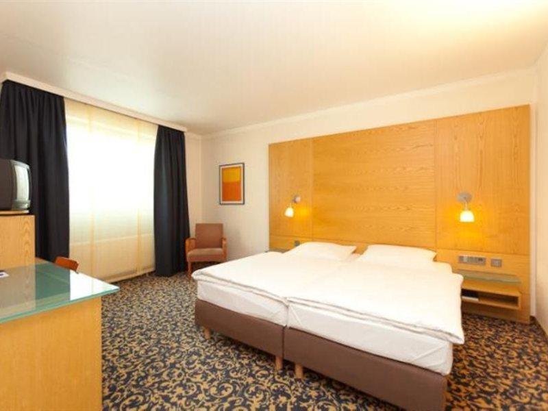 Best Western Hotel Kantstrasse Берлин Экстерьер фото